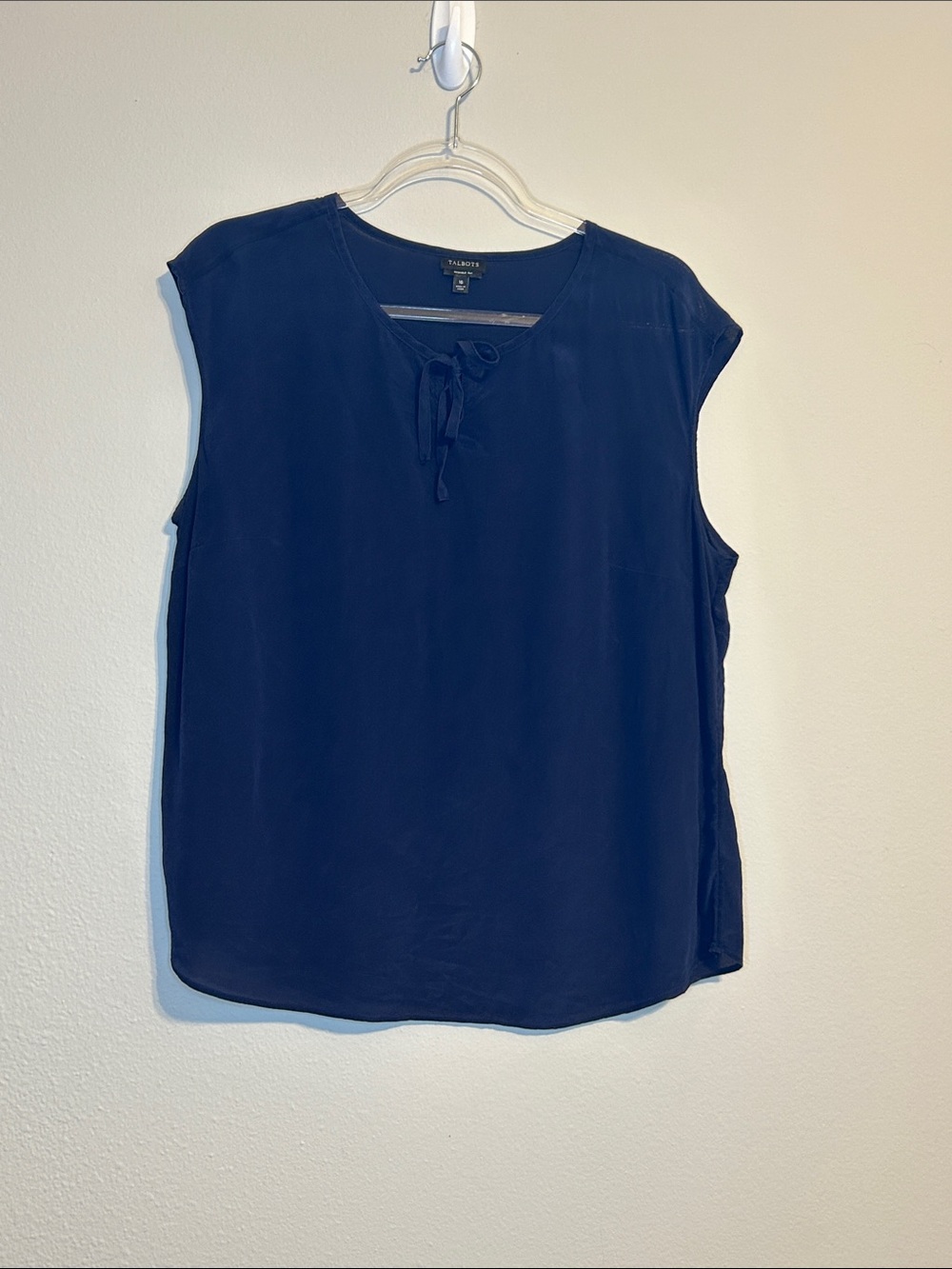 100% Silk Talbots Navy Sleeveless Tie-Front Camisole Size 16